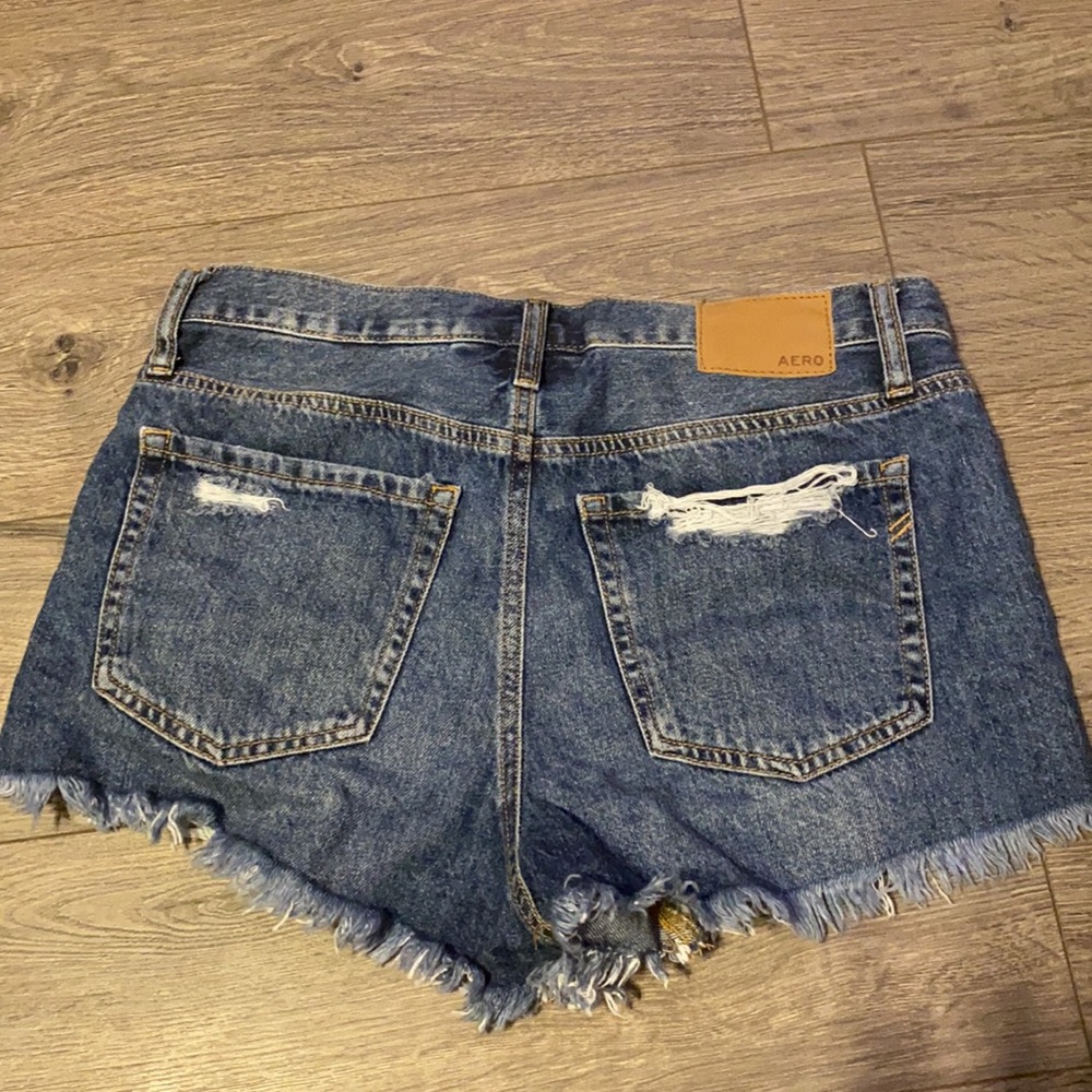 I’m selling jean shorts, size 4 from Aeropostale. - Picture 2 of 3